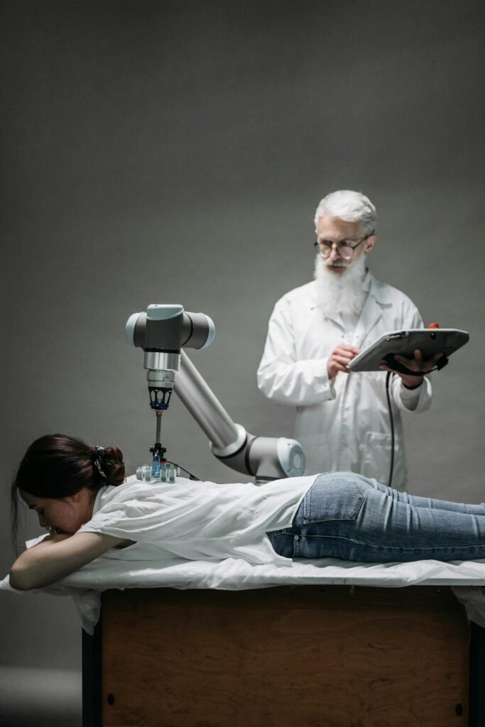 Illustration of chiropractic tips focused on spine and neck health, showing proper posture, spinal alignment, and supportive sleep positions for pain relief and improved comfort.